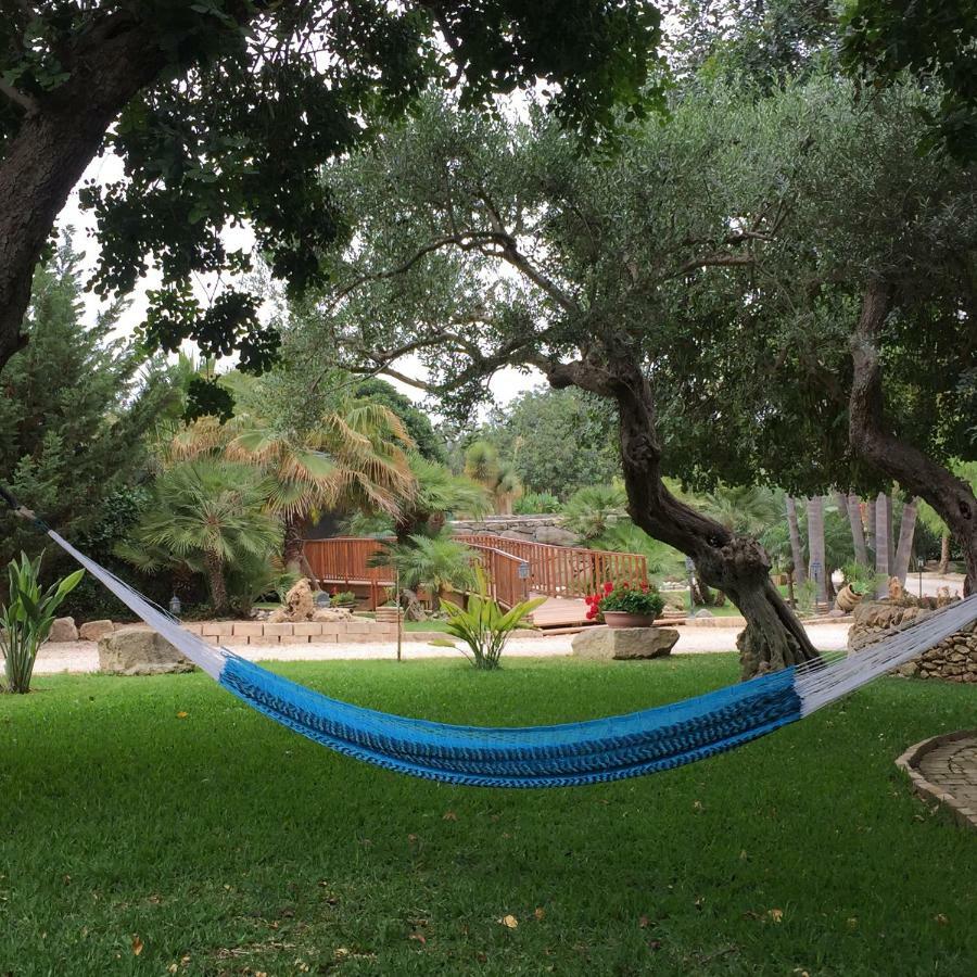 Villa Giulia - Sicilian Luxury Garden ปุนตาเซกกา ภายนอก รูปภาพ